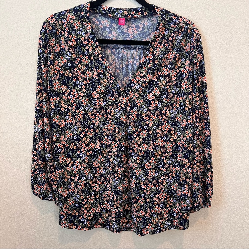 Vince Camuto Floral Top Size M